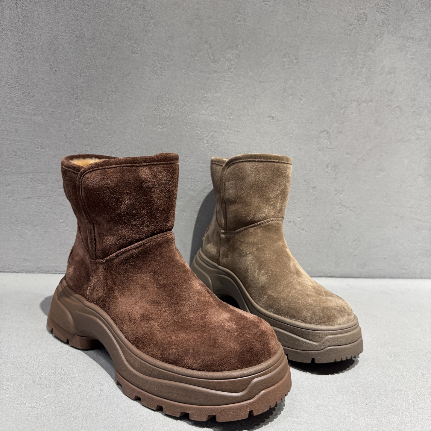 先峰名典雪地靴磨砂皮加绒女短靴