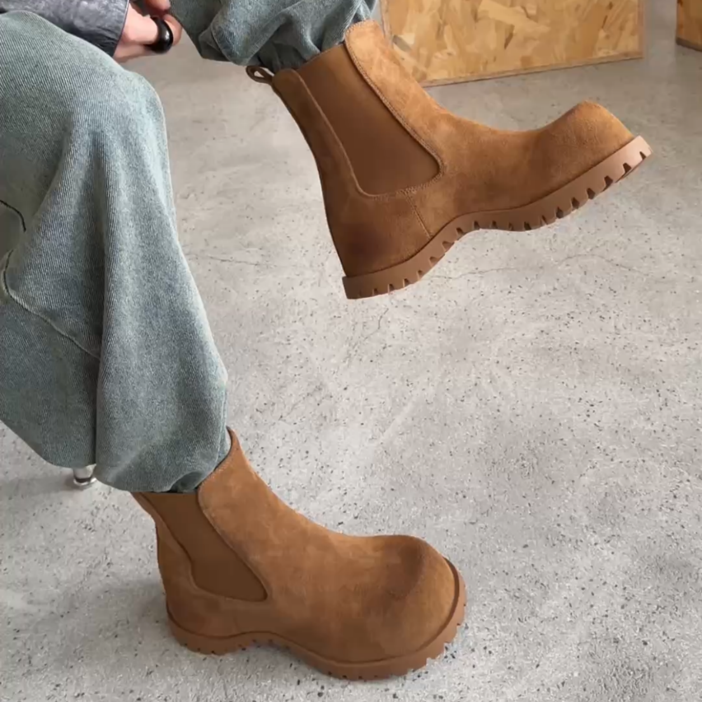 WM6内增高磨砂皮套筒切尔西靴女