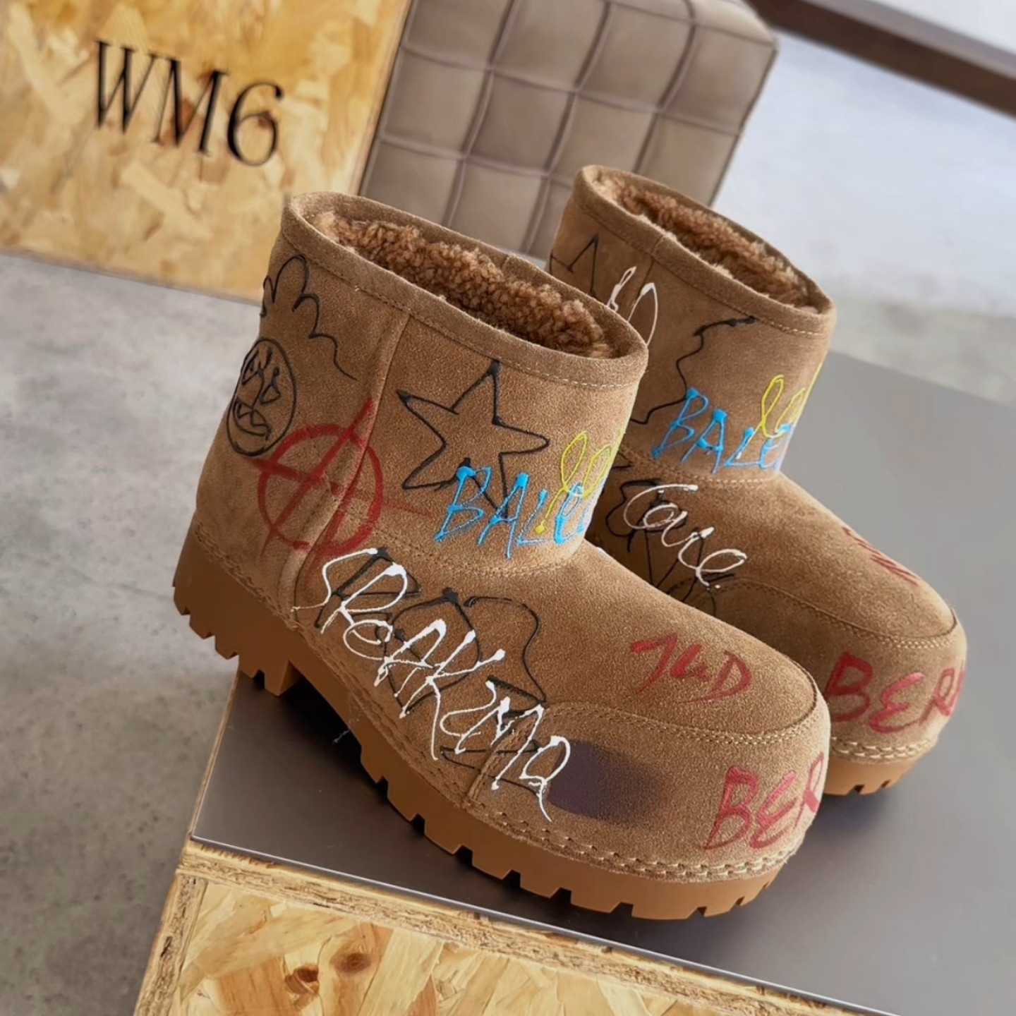 WM6雪地靴冬季涂鸦加绒大头短筒