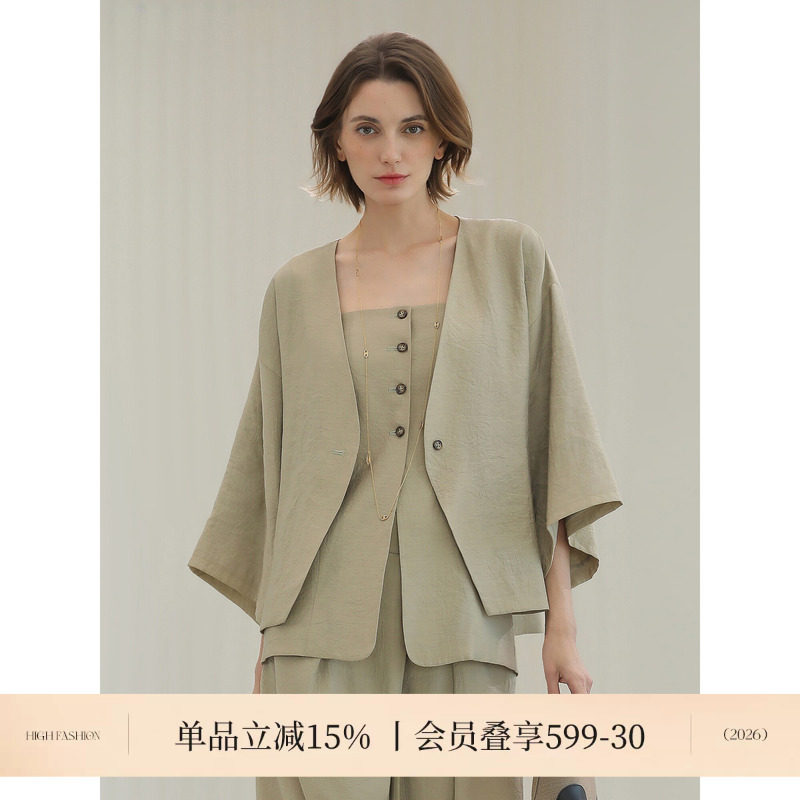 COCOBELLA奥莱[木兰系列]蝙蝠袖短款西装女气质通勤裸领外套图片