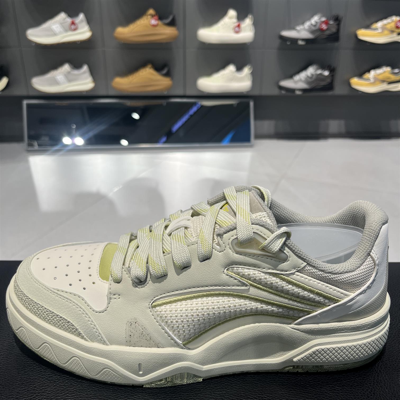 李宁2025春季新款惟吾LITE男女时尚潮流系列休闲板鞋AGCV075