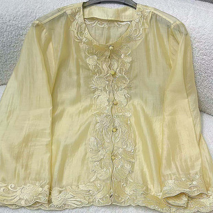 新中式国风女装2025新款绣花刺绣复古天丝上衣今年流行的漂亮小衫