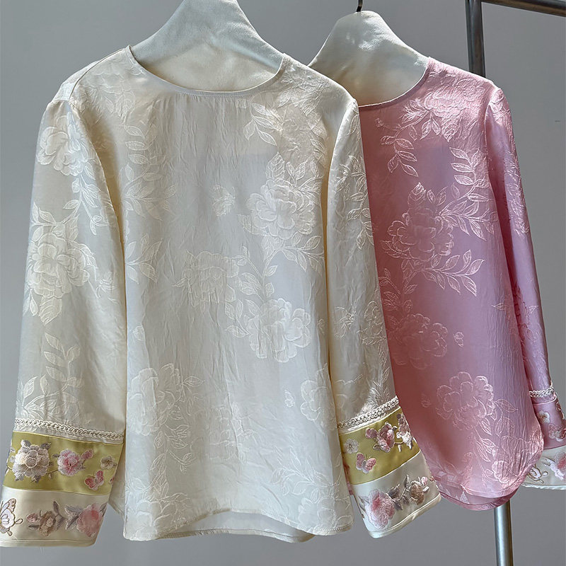 新中式国风女装2026新款打底内搭复古高级感重工刺绣春季气质上衣,女装/女士精品,上衣,淘宝优惠券,粉丝福利购,淘宝优惠卷