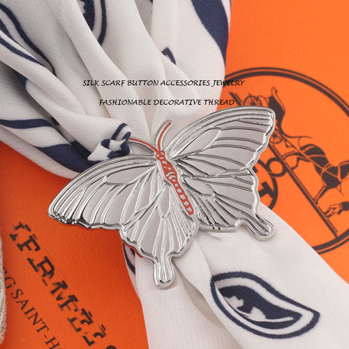 银色蝴蝶高级感Twilly丝巾扣飞马披风骏马高档两用固定方巾马衔扣