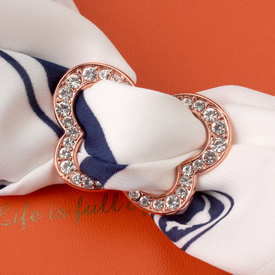 适用于爱马仕方巾打结百搭小号丝巾扣女高级感两用围巾多功能配饰