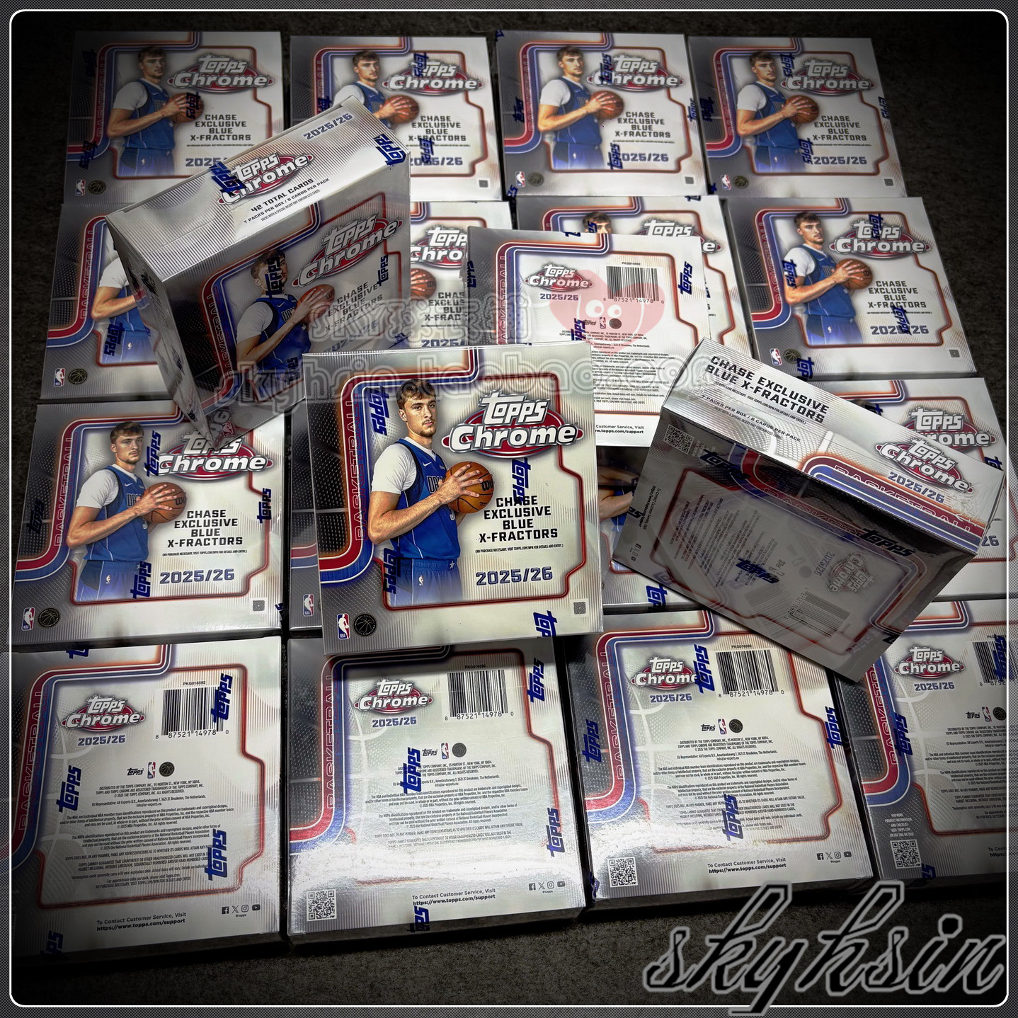 25/26 Topps NBA Chrome 独占蓝折Mega Box球星卡 弗拉格文班亚马