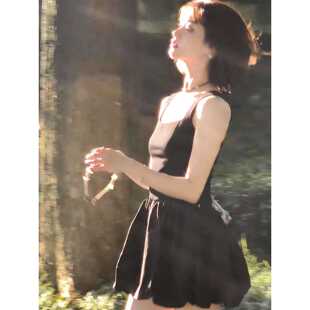 黑色吊带花苞连衣裙女初夏日特别漂亮掐腰小黑裙子短裙a字蓬蓬裙