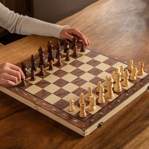Chess Set - Magnetic Foldable Portable Solid Wood Chess Boar