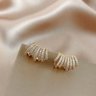 Delicate Multi-layer C- shaped Stud Earrings Women Fashion T