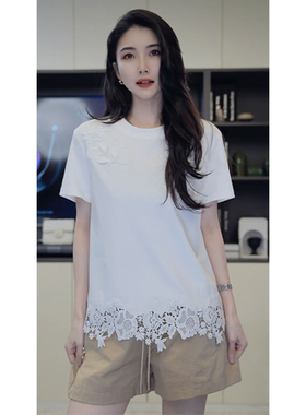 小乖逃X圆领花朵T恤短袖白色T恤蕾丝T恤上衣时尚S25365