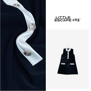 小乖逃黑色连衣裙polo拼白色半纽扣轻奢休闲连衣裙R68099