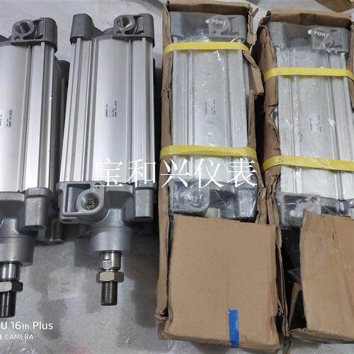 SMC气缸CP96SDB100-160C  剩3个,其中三个