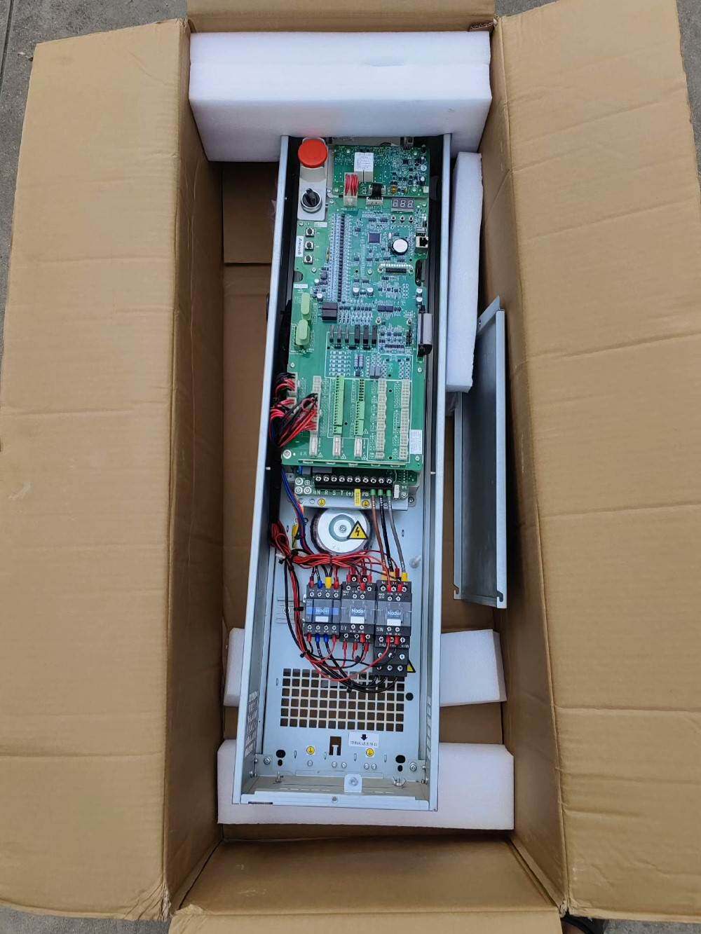 默纳克电梯控制柜wise3000-b主板mctc-mcb