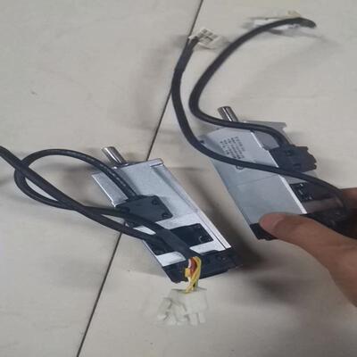 二手电机 MHMF012L1V2M 100w带刹车 (询价）