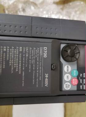 三菱变频器D7403.7KW成色新实物照片