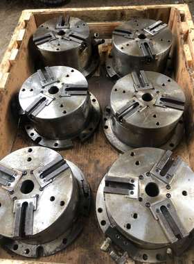 台湾千岛立式液压卡盘mo-08.8寸的油气双用的.卡盘多很好