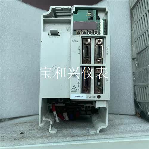 三菱驱动器 MR-J2S-200A-S011实物图,成色漂亮