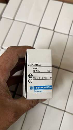 施耐德行程开关操作头ZCKD15C带触点本体-议价