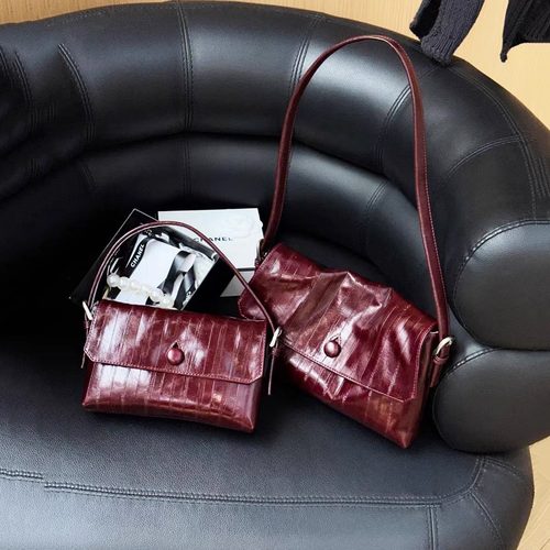 头层牛皮腋下包红色斜挎小方包女