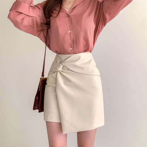 杏色小皮裙半身裙秋冬pu皮性感