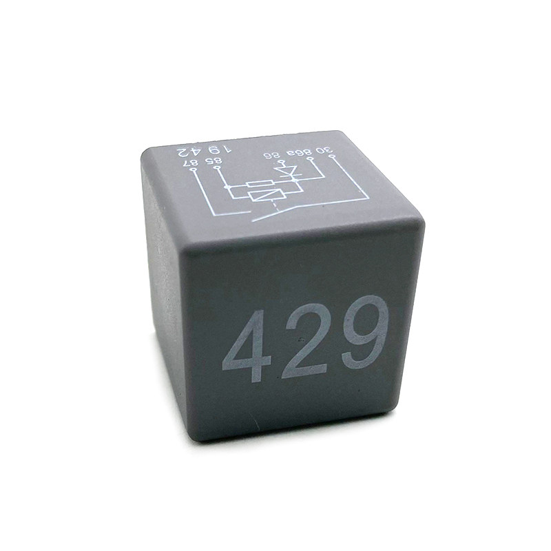 适用高尔夫4奥迪a6c5空调继电器