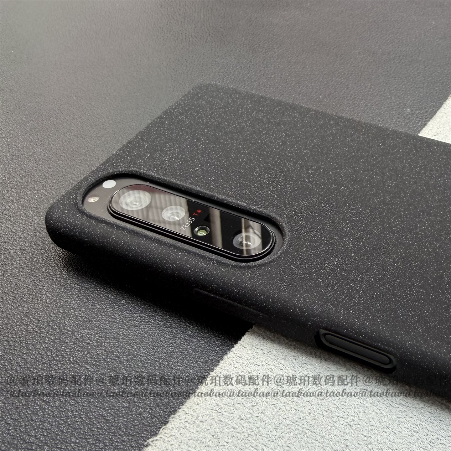 适用索尼Xperia 1 VII手机壳大孔火山口硅胶软壳5V磨砂颗粒不沾指纹防滑7代X10VII全包圆边Pro-I简约经典黑色