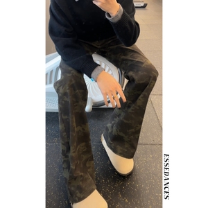 男秋季宽松美式复古水洗迷彩牛仔裤显高显瘦直筒窄版工装伐木长裤图片