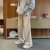卡其色