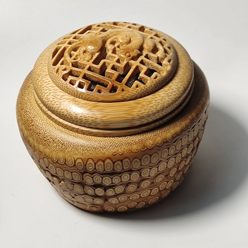 精品竹根纯手工打磨雕刻虫具双螺纹口底部带食槽送礼佳品