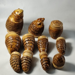 竹根雕刻手把件蝈蝈罐虫具竹雕鸣虫盒竹蛉叫罐纯手工实心竹把件