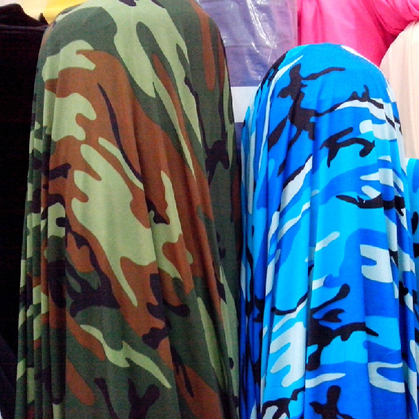 弹力迷彩氨纶布料/军训制服泳装舞台表演面料/海蓝军绿色/diy手工