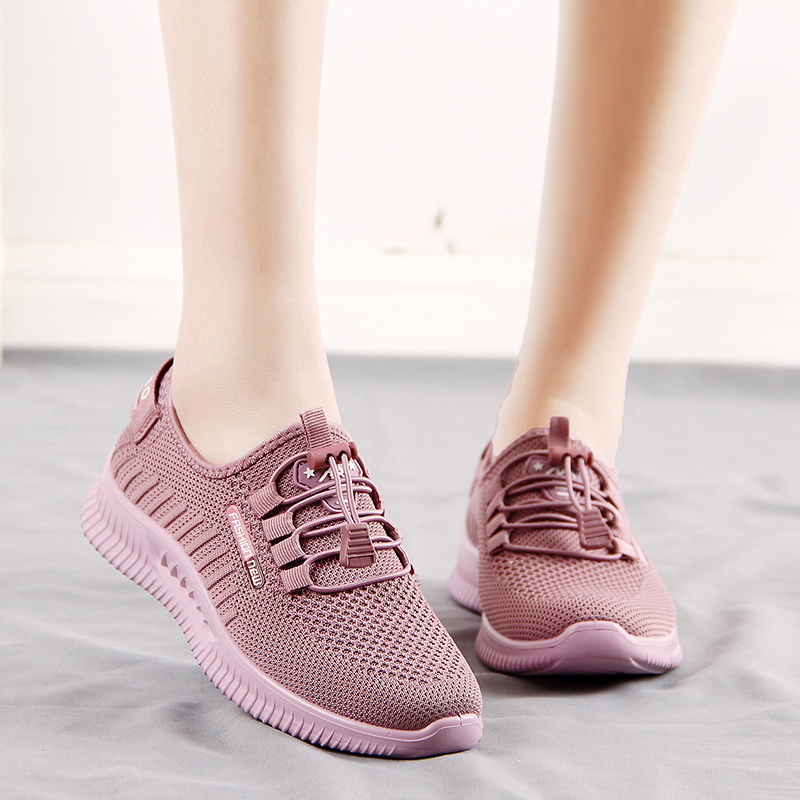 老北京布鞋女士單鞋秋季軟底老人健步鞋防滑中年運動休閑媽媽鞋子在類目 女鞋, 低幫鞋中 - 來自Buy2taobao.com提供專業的淘寶代購服務