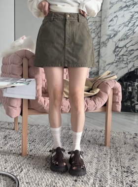 妍西家 诗歌兰女装26夏58641时尚军绿色牛仔短裙休闲百搭显瘦可退