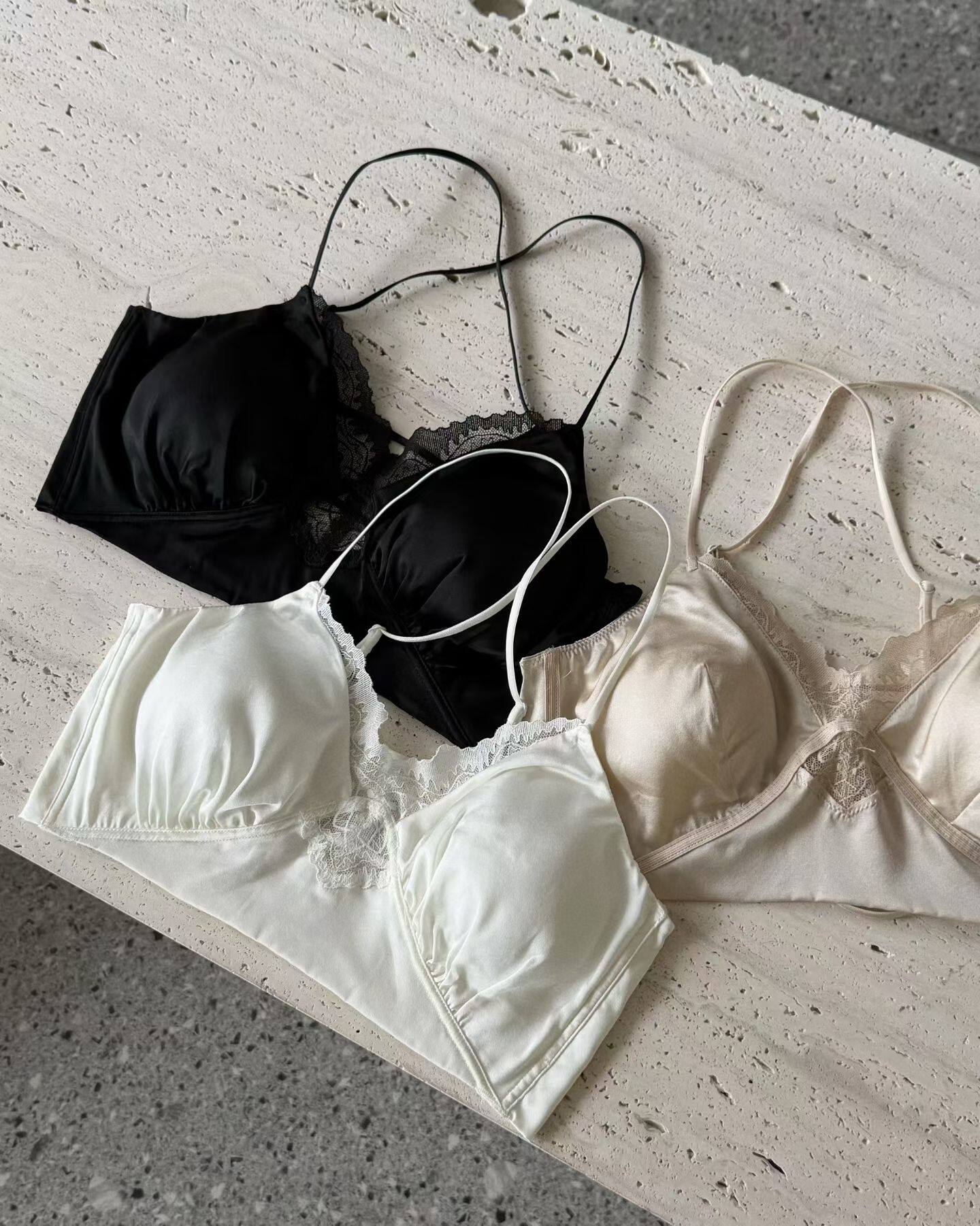 妍西家 诗歌兰女装26春夏款9250时尚百搭缎面拼蕾丝美背抹胸内衣