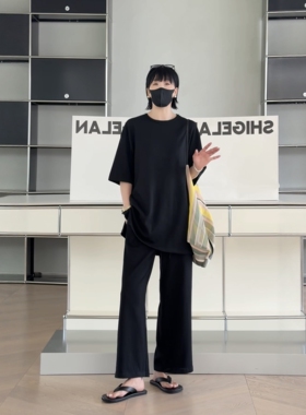 妍西家 诗歌兰女装26夏260时尚黑色圆领短袖T恤+九分裤慵懒套装