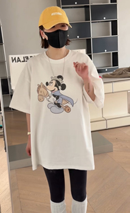 妍西家 诗歌兰女装25早春新款81700时尚中长款印花卡通图案T恤女