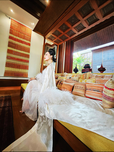 我是朱丽叶白美人内搭吊带裙