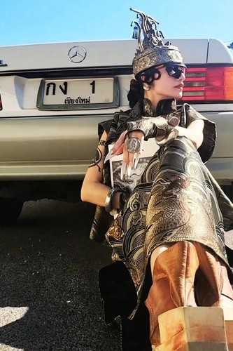 黑龙进口织锦工艺马甲改良法式肩