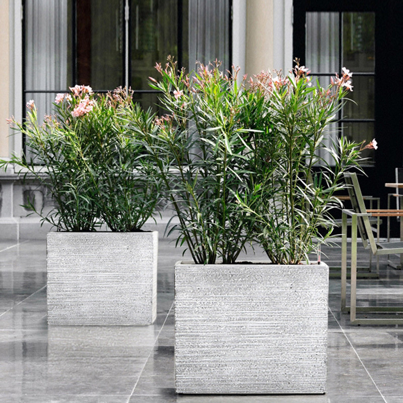鲁斯特北欧现代简约落地创意个性花瓶 室内庭院水泥方形花箱花盆|msdalam kategori penghantaran bunga/bunga simulasi/tumbuhan berkebun, pasu/bunga/flowerpot/Bunga (baru), flowerpot - dari Buy2taobao.com untuk memberikan perkhidmatan ejen Taobao profesional membeli