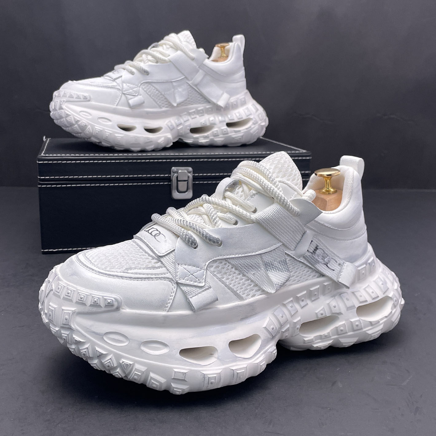 老爹鞋男士厚底秋季新款时尚百搭内增高小白鞋个性潮流运动休闲鞋,流行男鞋,时尚休闲鞋,淘宝优惠券,粉丝福利购,淘宝优惠卷