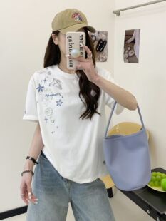 贝壳珍珠重工刺绣圆领短袖T恤韩版宽松百搭休闲女T须纯棉半袖上衣
