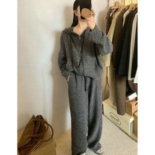 韩系软糯仿兔毛绒条纹连帽外套女 拉链卫衣 2024秋冬宽松显瘦长袖