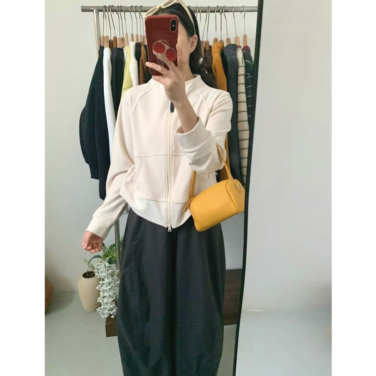 时尚裁剪小立领双拉链澳绒外套女卫衣2025秋冬季百搭显瘦正肩上衣