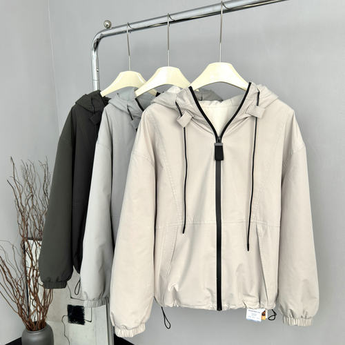 高端货！三防黑科技面料！羊毛蚕丝石墨烯连帽棉服女棉衣保暖外套 - 封面