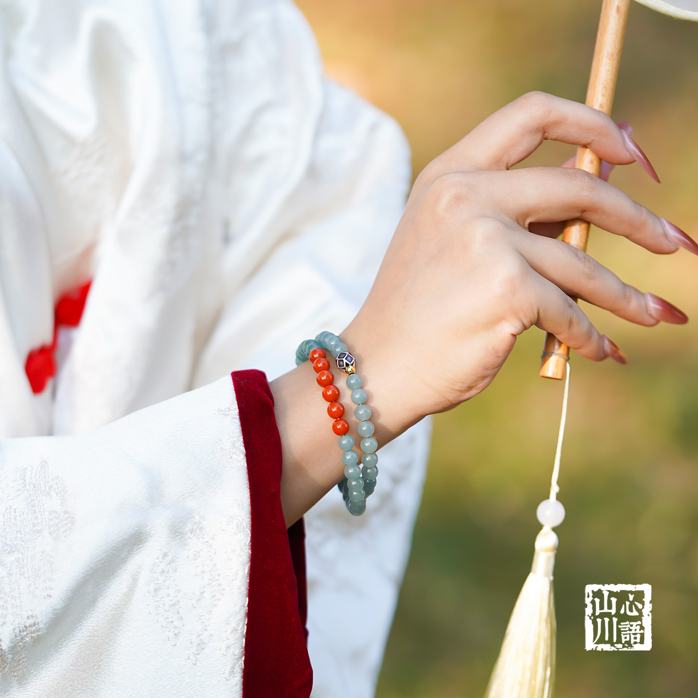 高冰种蓝水翡翠6mm小米珠手串