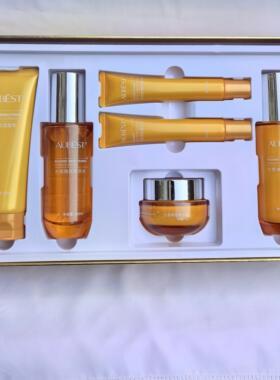 专柜正品欧贝诗光感挚享礼盒6件套提亮肤色护肤品洁面水乳液面霜