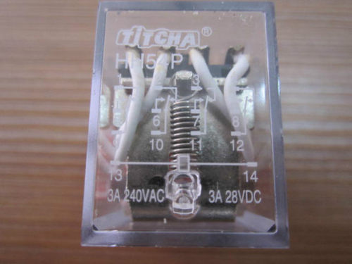 TiTCHA巨人小型中间继电器交流AC220V 110V型号HH52P HH53P HH54P