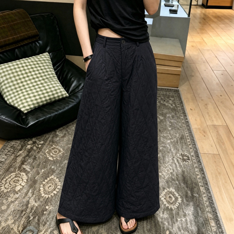 大码女装黑色菱格夹棉阔腿裤2026秋冬季胖mm宽松垂坠感显瘦休闲裤