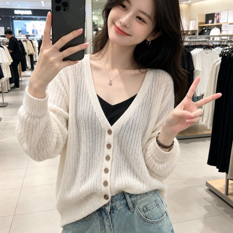 大码法式v领针织开衫背心两件套女秋季胖MM别致百搭显瘦遮肉小衫
