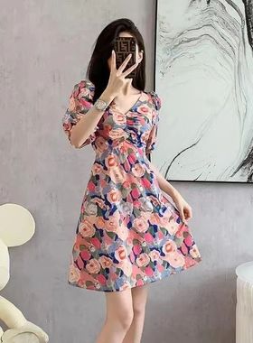特价2023韩系甜美气质V领花色连衣裙女别致独特高腰显瘦短袖a字裙